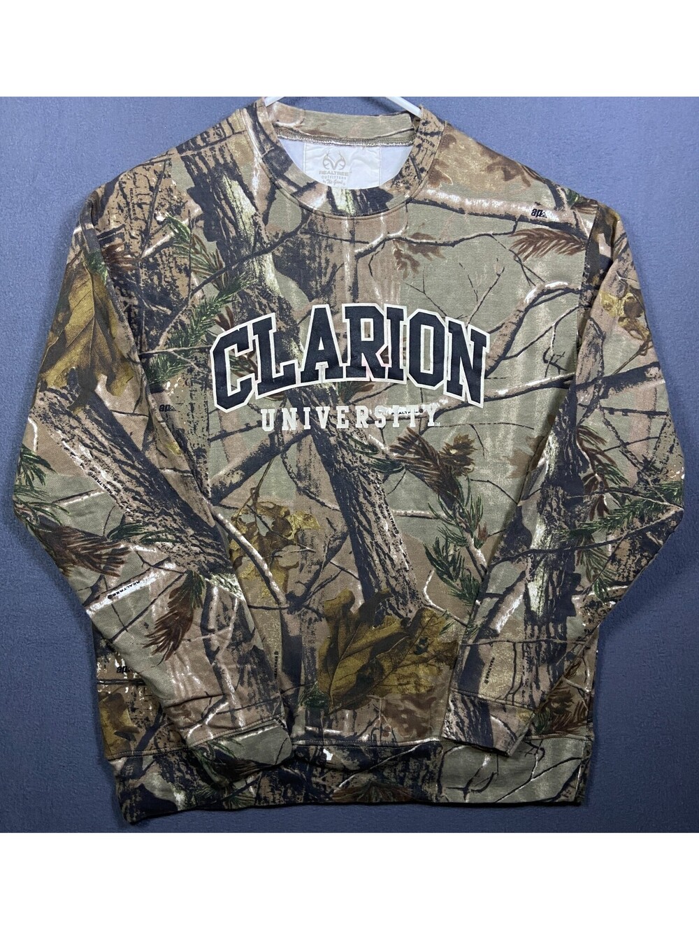 Nwot Realtree Outfitters Game Clarion University Golden Eagles Camo Sweatshirt M
